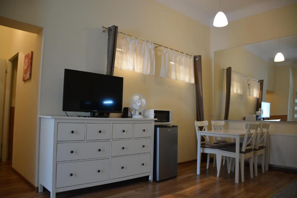 Residence B&B La Fontaine Aparthotel - Two-Bedroom Apartment