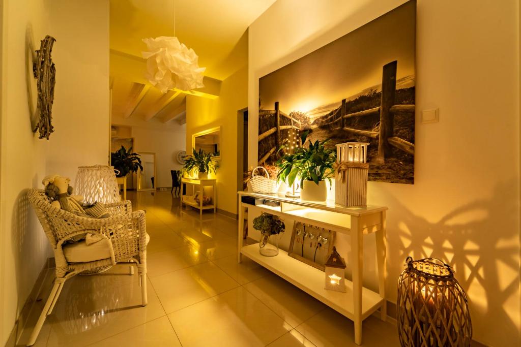 Posedenie v ubytovaní Spa Love Home Sauna Jacuzzi ROMANTYCZNY DOM DLA PARY Z PRYWATNYM SPA