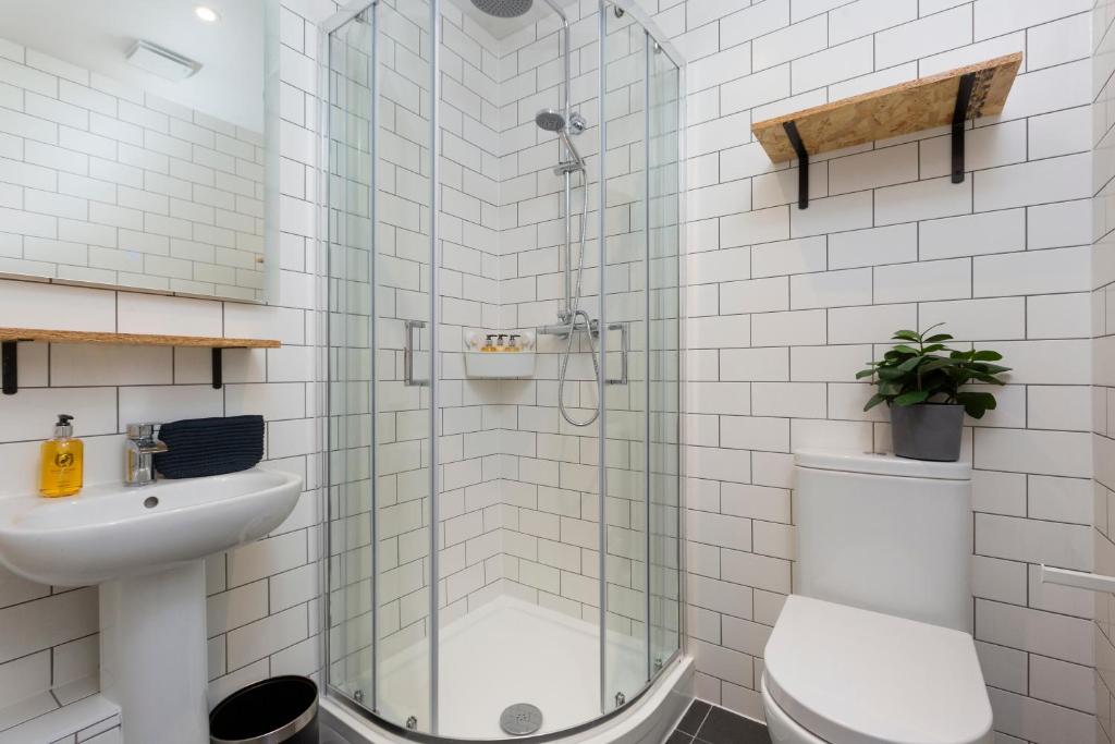 On The Walk - Resim 3