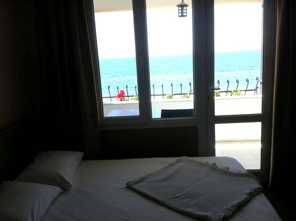 Sunset Hotel Dikili - Standard -Dreifachzimmer Mit Meerblick