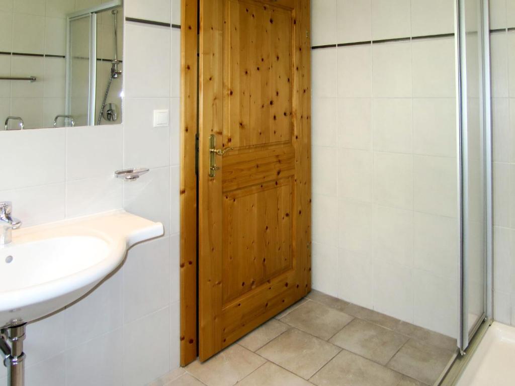Kúpeľňa v ubytovaní Apartment Moosalm by Interhome