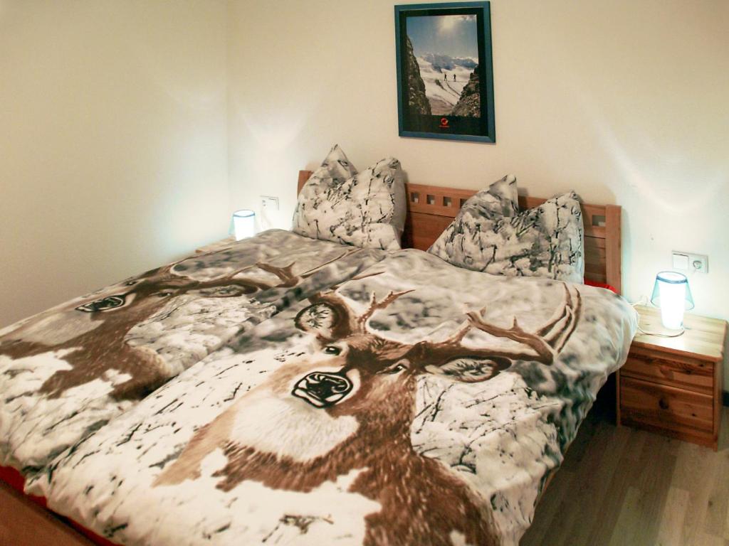 Posteľ alebo postele v izbe v ubytovaní Apartment Corona by Interhome