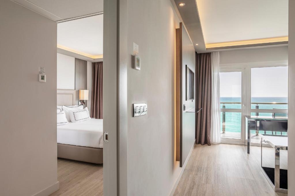 
Executive Junior Suite with Sea View 

