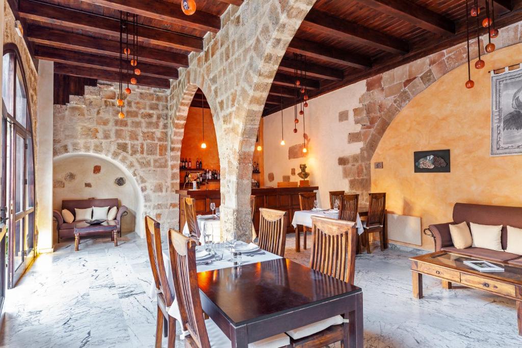 Spirit Of The Knights Boutique Hotel - Resim 9