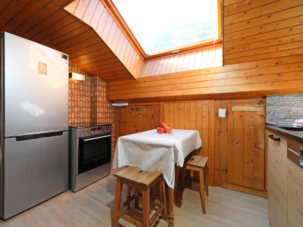 Kuchyň nebo kuchyňský kout v ubytování Apartment Lauberhaus by Interhome