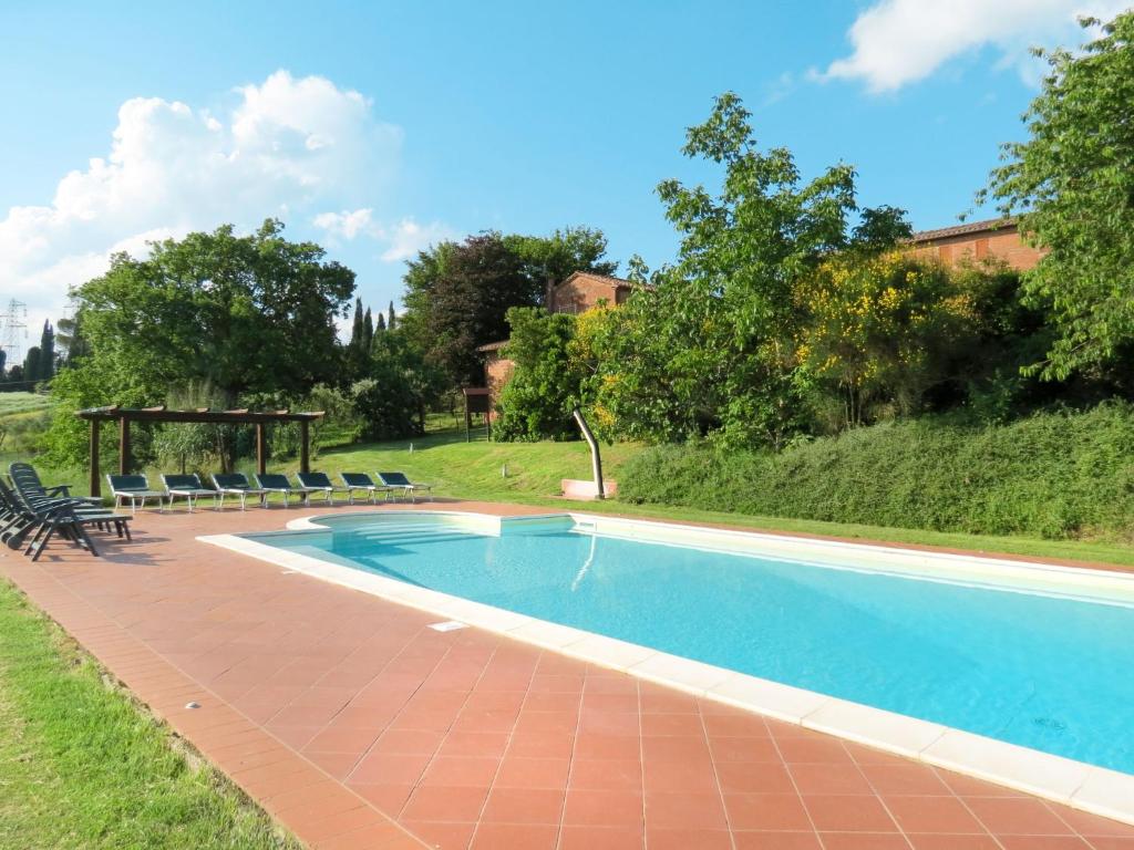 Bazén v ubytovaní Holiday Home Borgo del Papa by Interhome alebo v jeho blízkosti