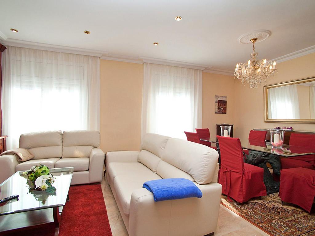 Seating area sa Apartment Pg Gracia - Valencia by Interhome