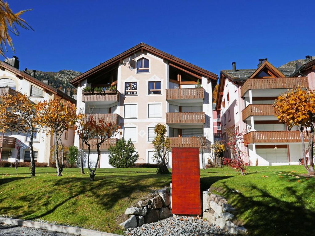 O edifício onde o apartamento está situado