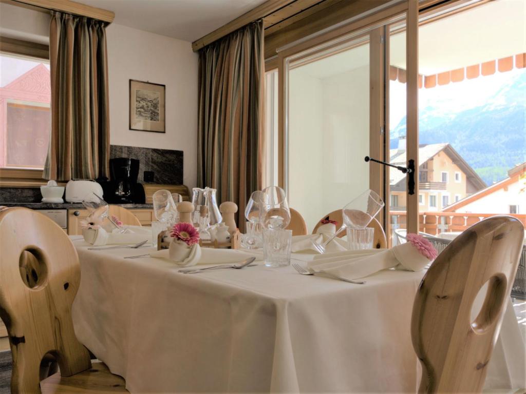 Imagem da galeria de Apartment Chesa Dal Luf B5 by Interhome em Silvaplana