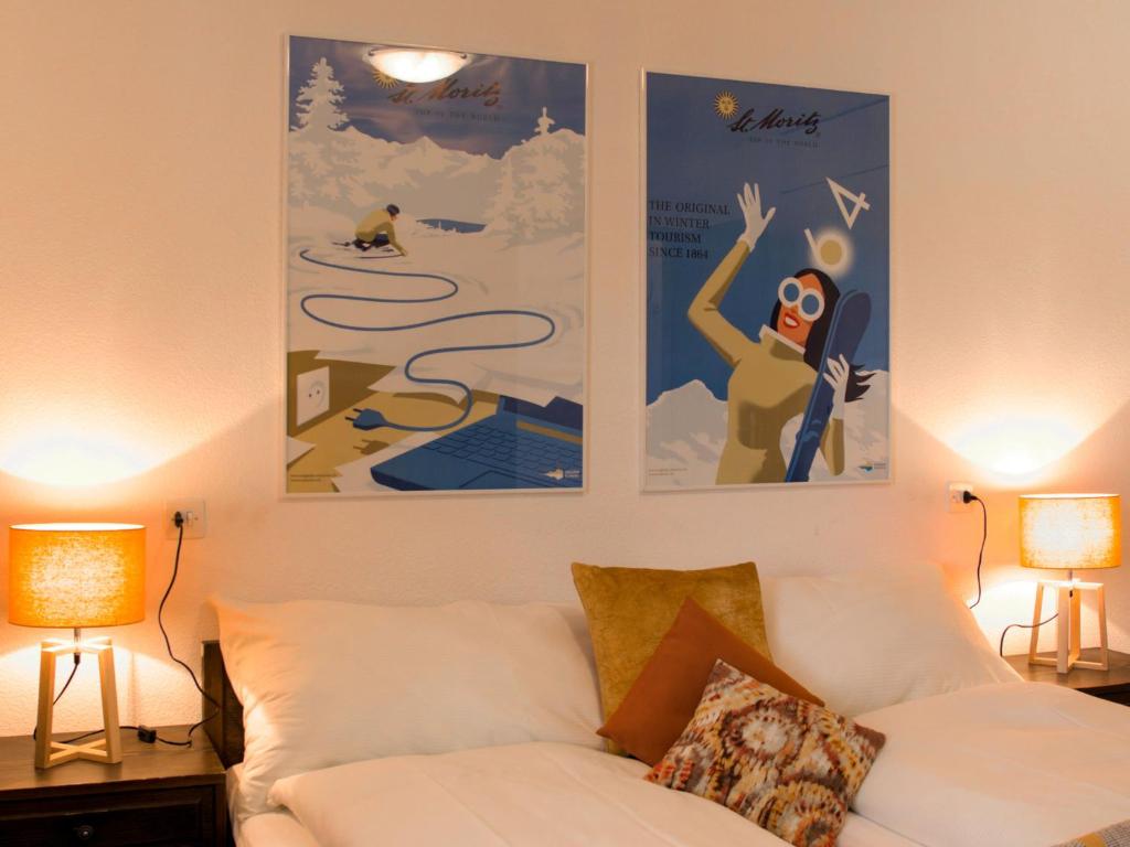 Postel nebo postele na pokoji v ubytování Apartment Chesa Ova Cotschna 205 by Interhome