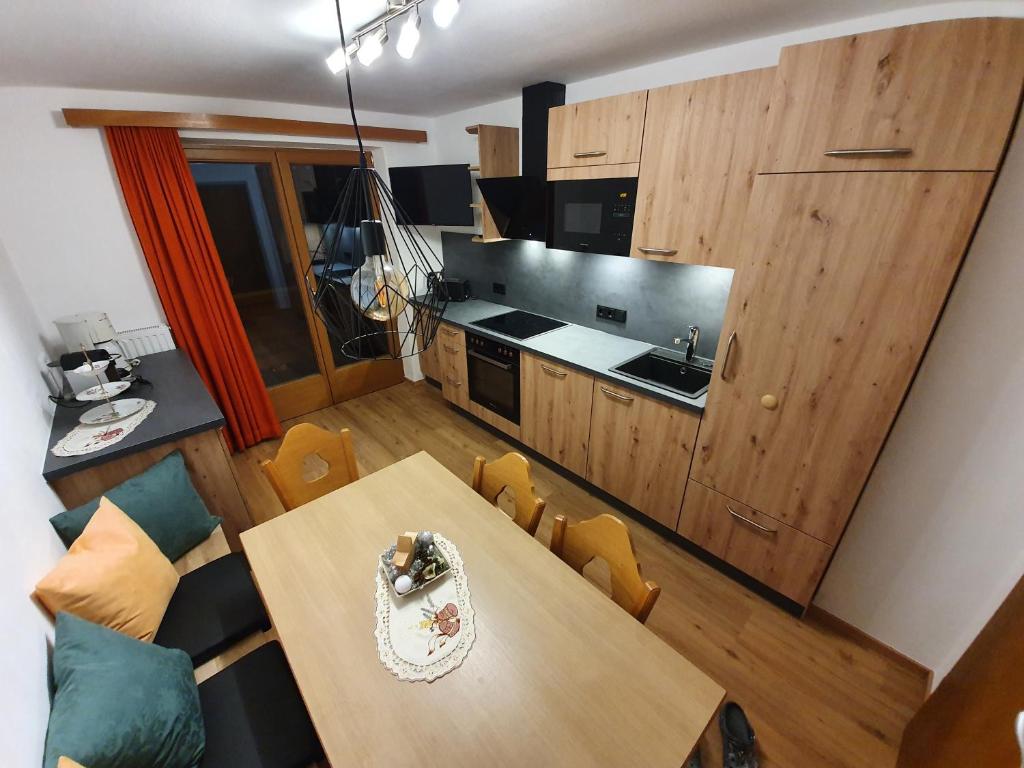 Kuchyň nebo kuchyňský kout v ubytování Haus Monika und Haus Claudia