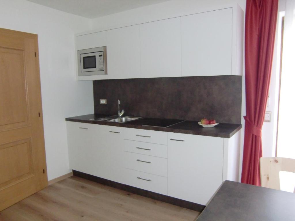 Kuchnia lub aneks kuchenny w obiekcie Hotel Val