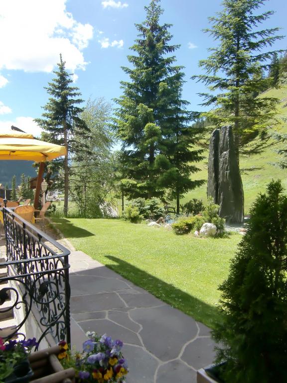 Ogród w obiekcie Hotel Val