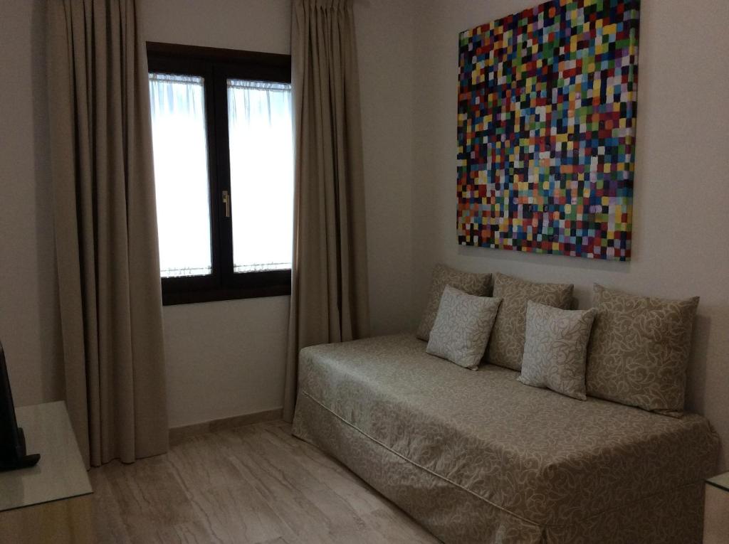 Posteľ alebo postele v izbe v ubytovaní Hotel Doña Lola Zahara