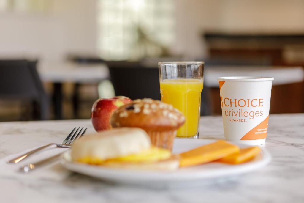 Clarion Pointe Quebec Airport - Resim 24