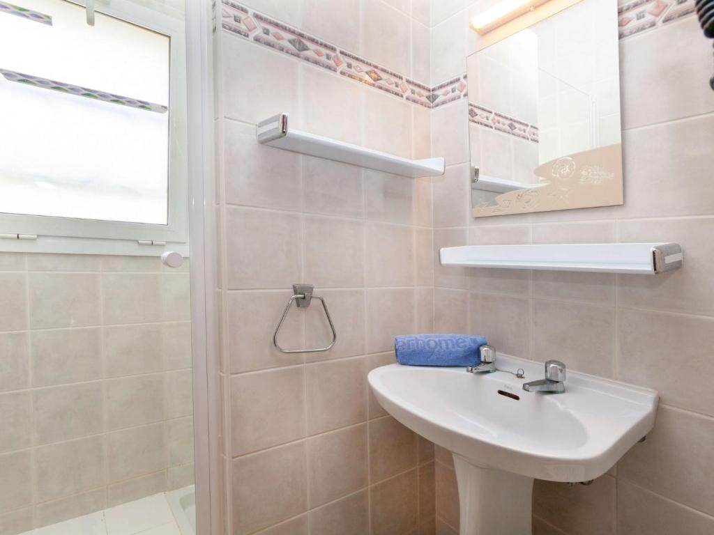Apartment Anfora 1 by Interhome, Sant Martí dEmpúries ...