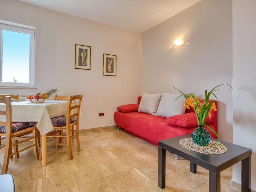 Posedenie v ubytovaní Apartment Daria-4 by Interhome