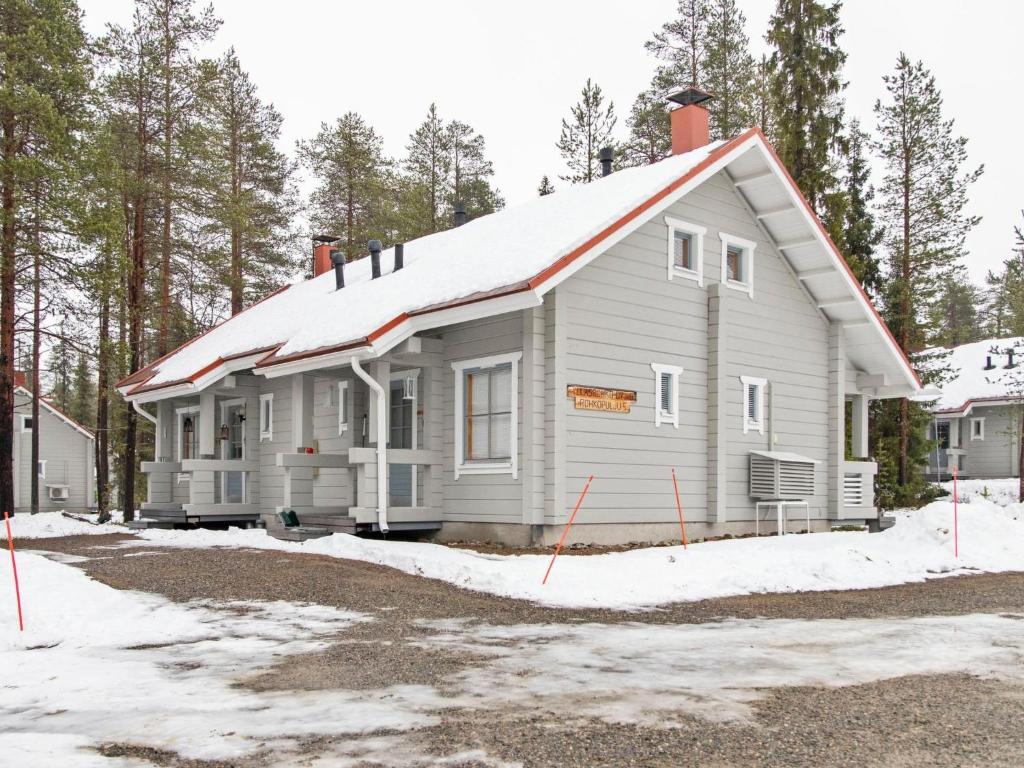 Holiday Home Ylläsröhkö d 8 by Interhome om vinteren