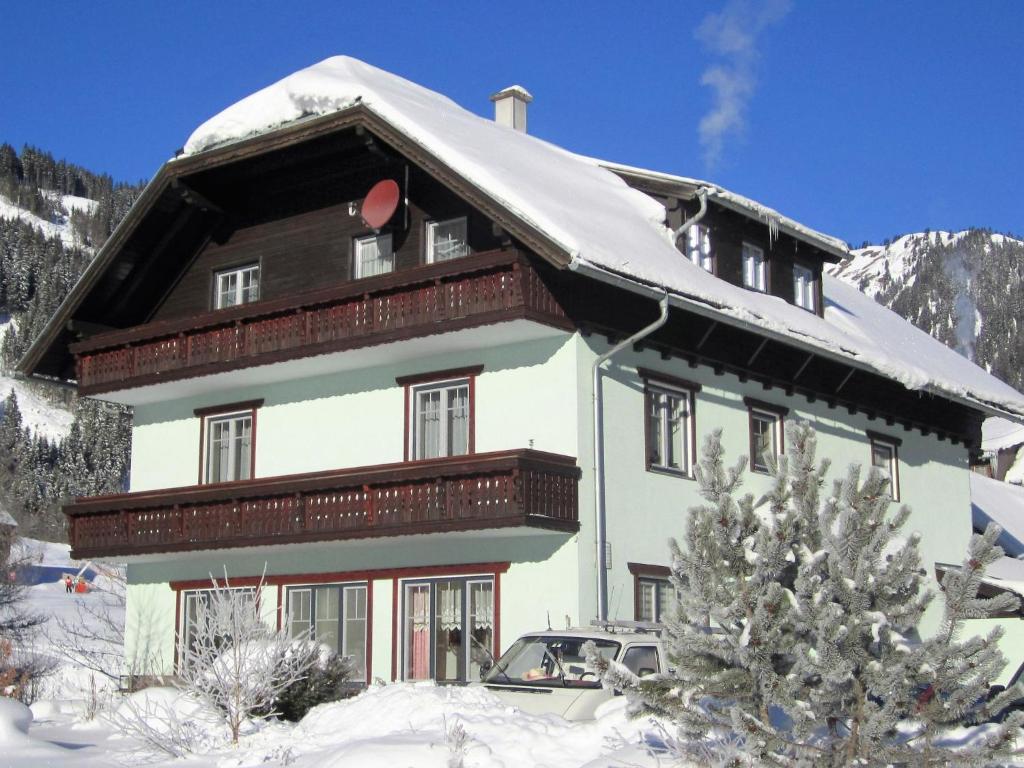 Apartment Almsommer by Interhome v zimě