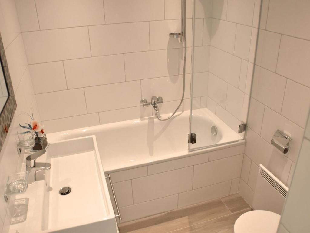 Koupelna v ubytování Studio Diure 0113 by Interhome