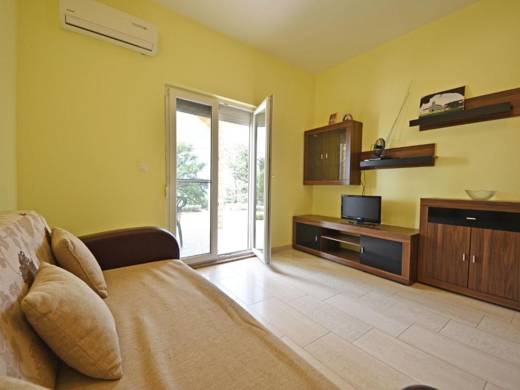 Kuchyňa alebo kuchynka v ubytovaní Apartment Ivan-5 by Interhome