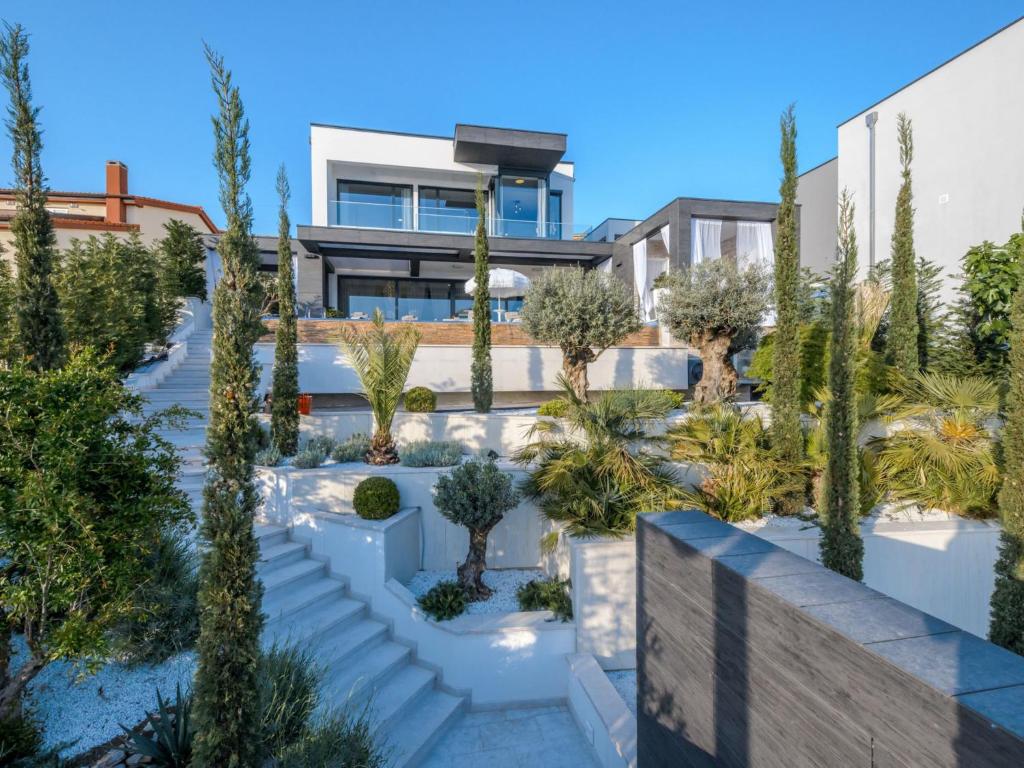 Vườn quanh Holiday Home Villa Panorama by Interhome