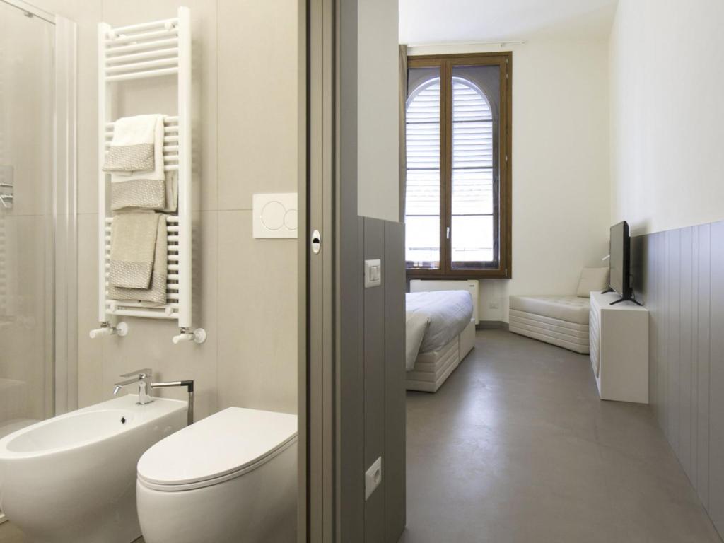 A bathroom at Apartment Tipologia Trilo 05 pax by Interhome