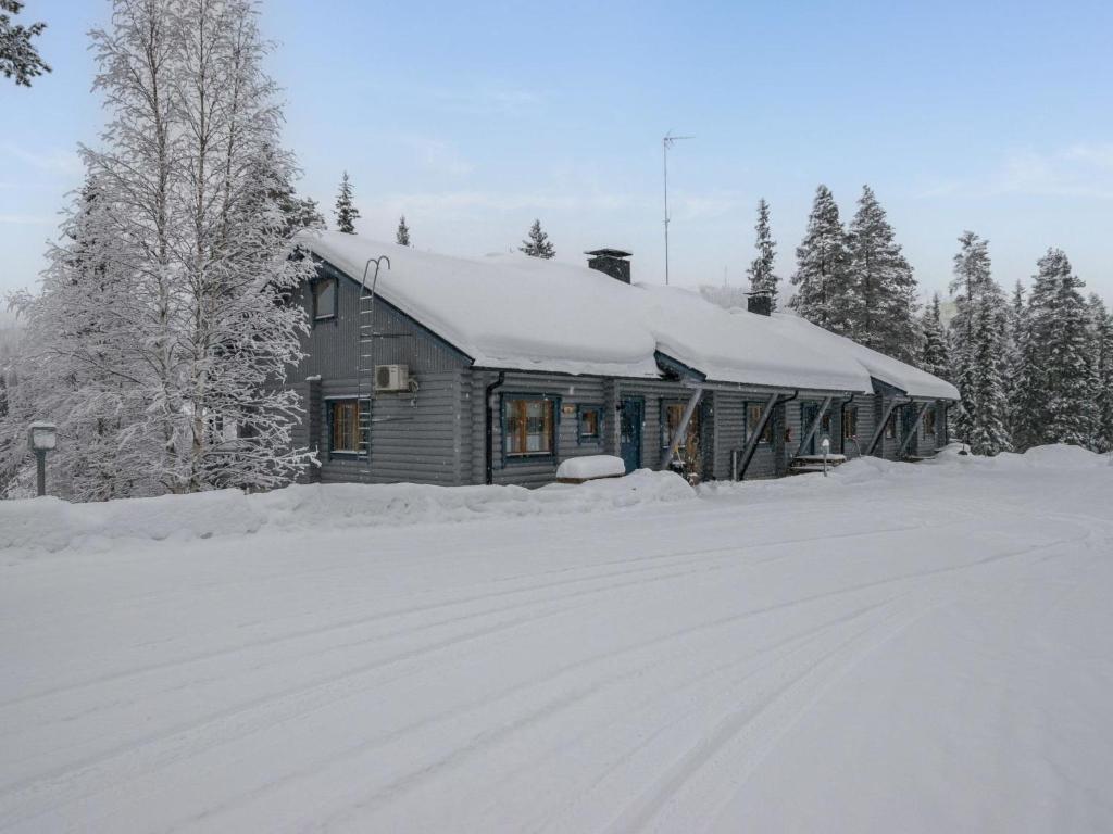 Byggnaden som semesterhuset ligger i