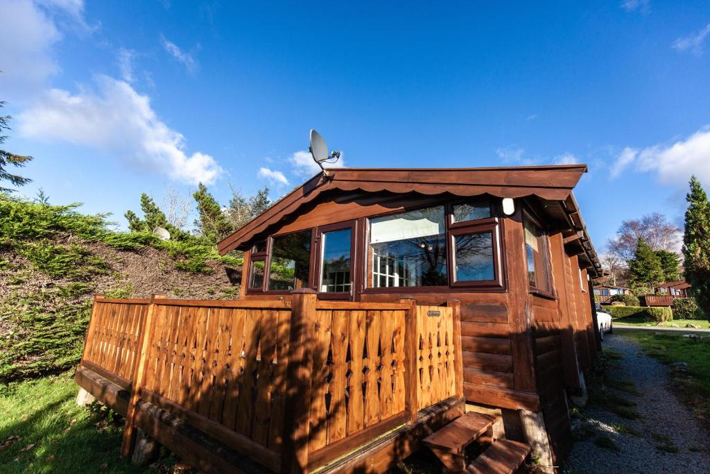 Cosy Log Cabin in Heart of Snowdonia By Seren Property, Trawsfynydd –  Updated 2022 Prices