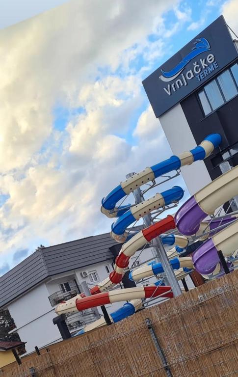 Budova, kde se apartmán nachází