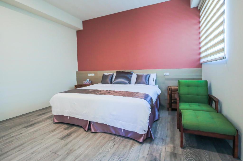 A Homestay of the Yiwen Brigade - Sala De Reina Con Balcón