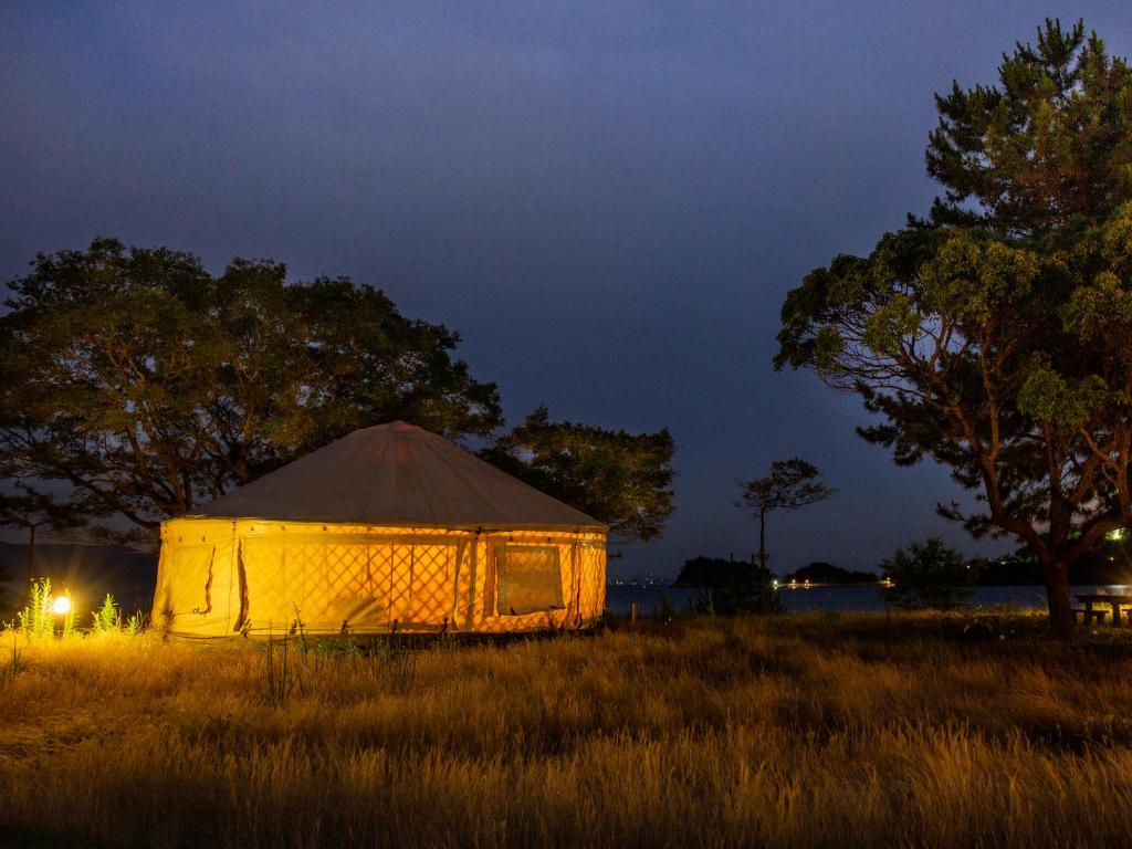 Fotografie z fotogalerie ubytování 直島町ふるさと海の家 つつじ荘 -SeaSide Park Stay Tsutsujiso- v destinaci Naošima