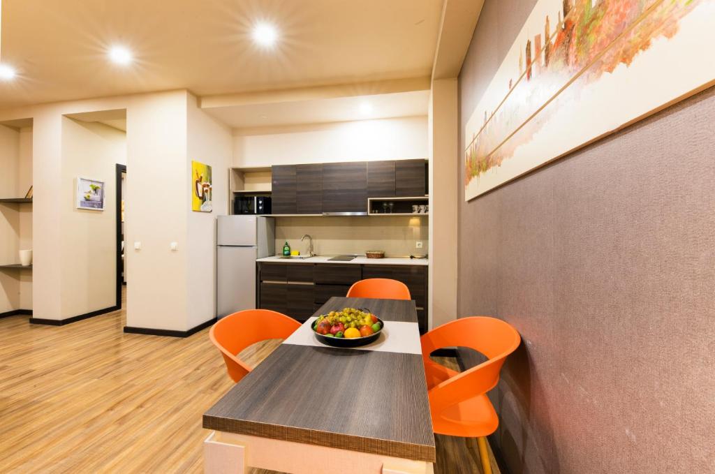 Kuchyň nebo kuchyňský kout v ubytování Sani Apart Hotel