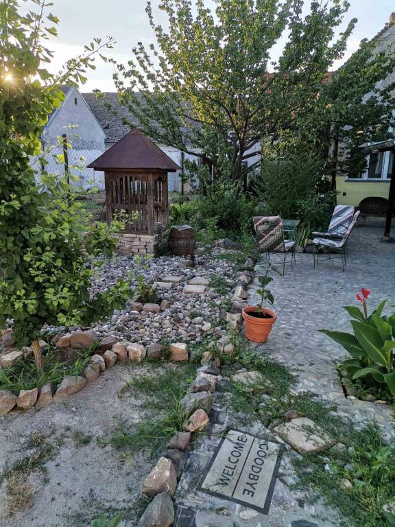 Giardino di Somborski salas - strogi centar