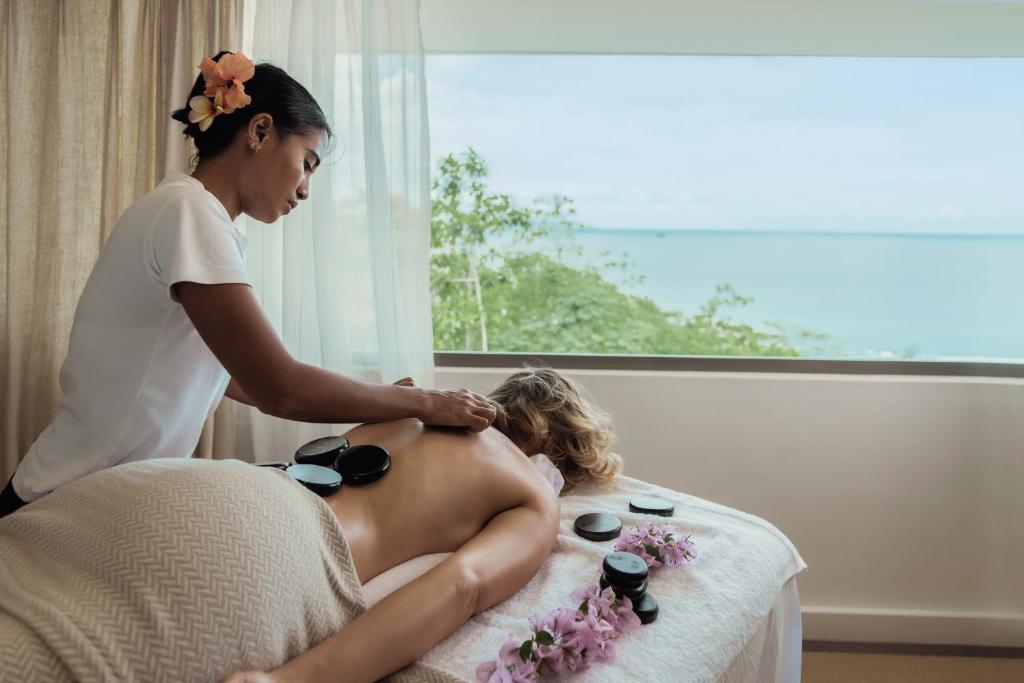 AQUA Boutique Hotel- Secluded Ocean View Suites & Infinity Pool photo