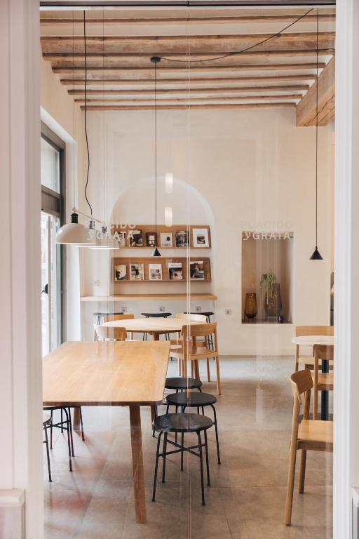 Plácido y Grata - Resim 9