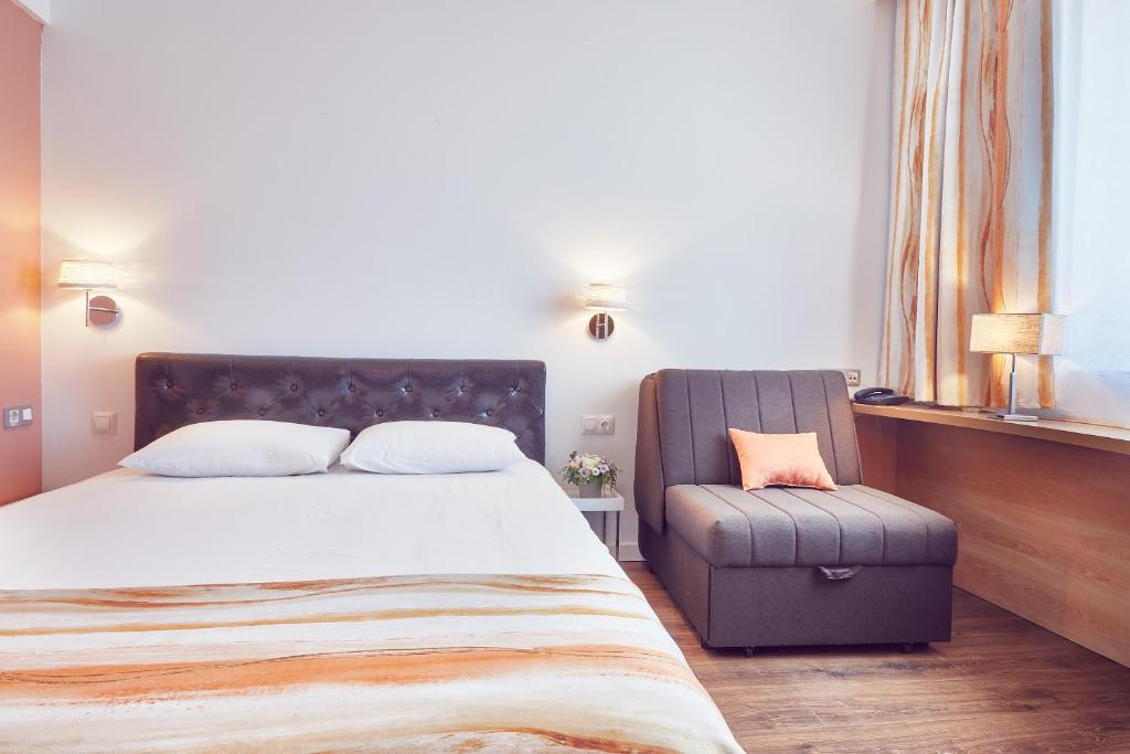 
Superior Double Room with extendable armchair
