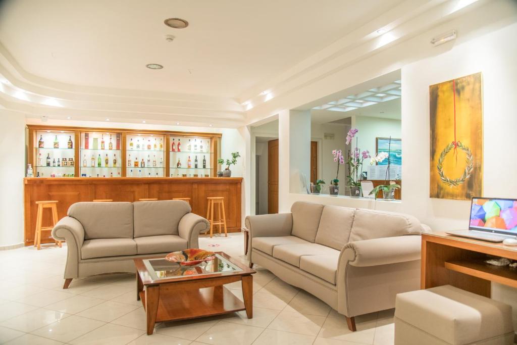Posezení v ubytování Hiona Holiday Hotel