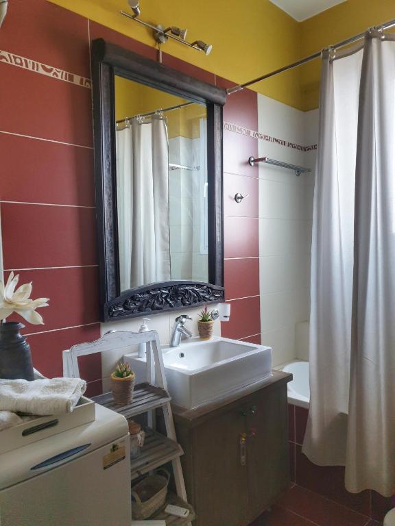 Beach House in Itea-Delphi的一间浴室