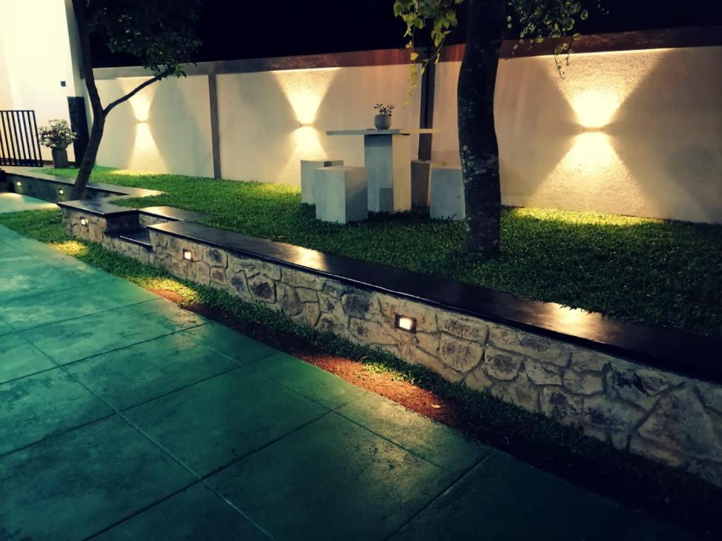 Bazén v ubytování Ceylonima Home Stay nebo v jeho okolí