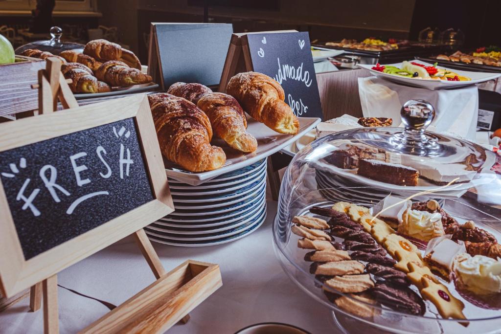 Eten bij of ergens in de buurt van het hotel


