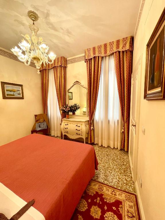 San Gregorio Venice Apartments - 5