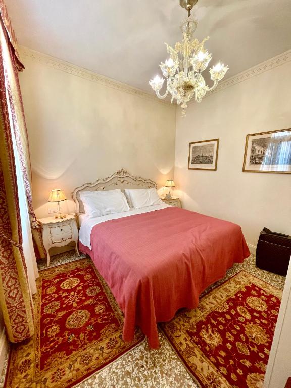 San Gregorio Venice Apartments - 6