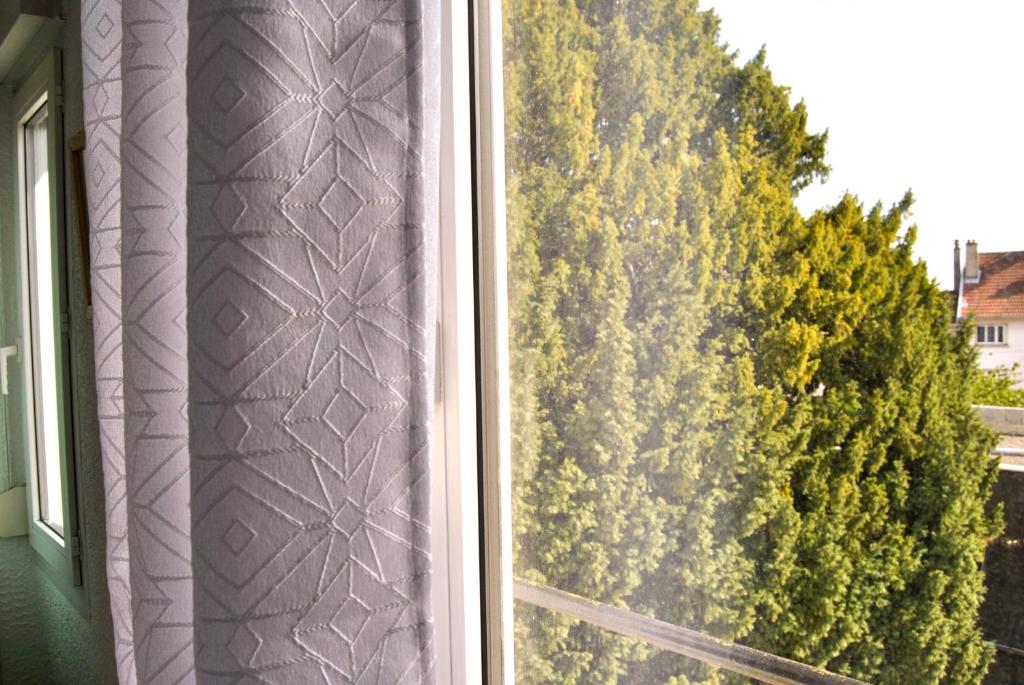 Hôtel Le Thurot- Dijon Centre Gare - Resim 31