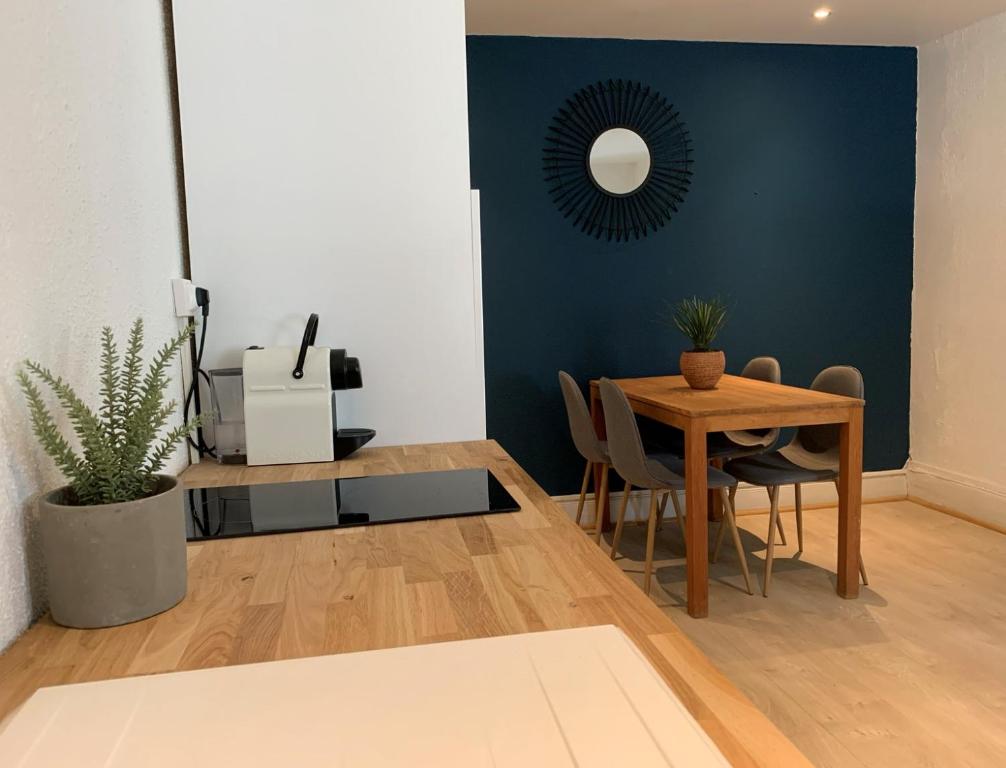 Fotografie z fotogalerie ubytování Hôtel le Thurot v Dijonu