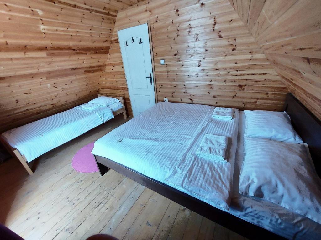 Postel nebo postele na pokoji v ubytování Gold Hill