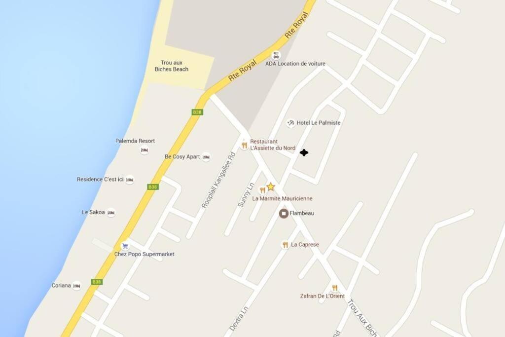 une carte de l’itinéraire proposé pour la voie libre dans l'établissement Flambeau 2 Bedroom Apartment, à Trou aux Biches