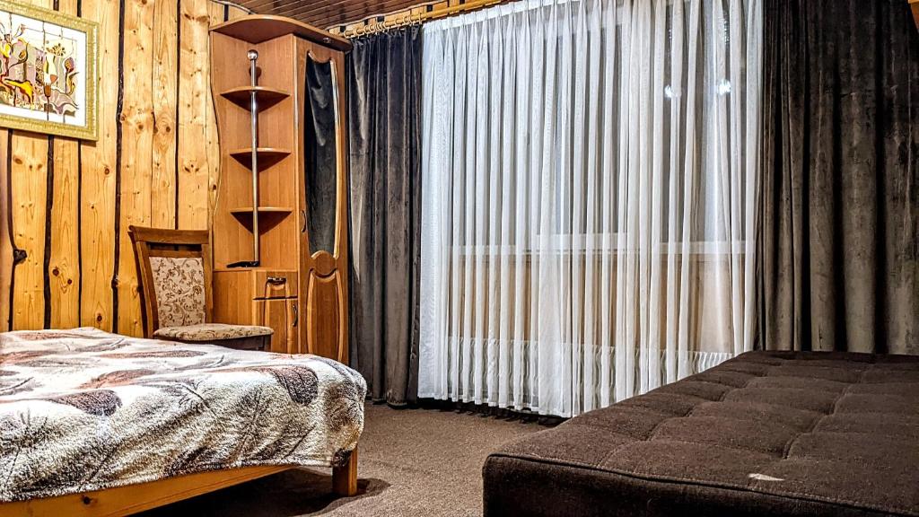 садиба Сніжок - Family Room With Shower