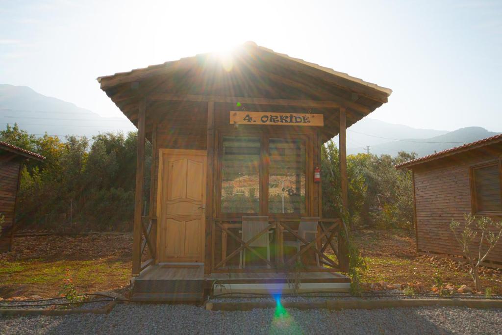Alpstar Camping & Restaurant - Tweepersoonskamer Met Terras