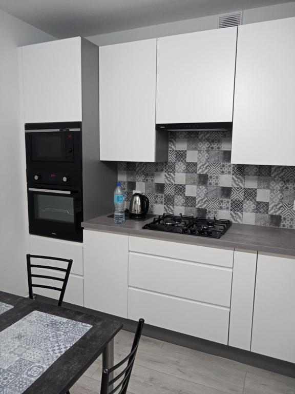 Kuchyňa alebo kuchynka v ubytovaní Apartament Łańcut